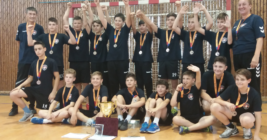 Medalii de bronz la Campionatul Național pentru cei mai mici juniori de la Academia de Handbal Minaur (VIDEO)