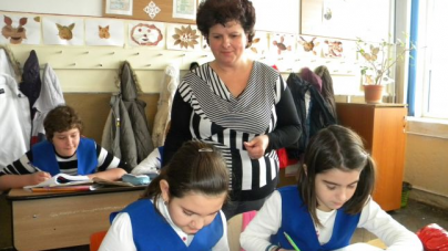 Învățământ: Ministerul Educației nu exclude ca școlile să rămână închise și în septembrie. Ce strategie se pregătește