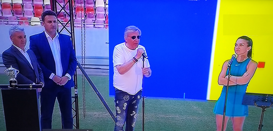 Simona Halep, omagiată pe Național  Arena (GALERIE FOTO)