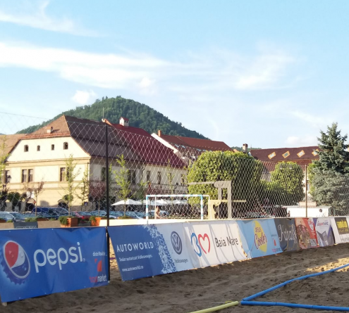 Prima zi de Baia Mare Beach Volley Challenge