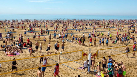 FRV a interzis jucătorilor profesioniști să participe la Baia Mare Beach Volley Challenge 2018 (GALERIE FOTO)