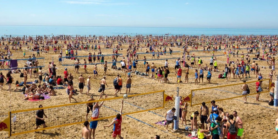 FRV a interzis jucătorilor profesioniști să participe la Baia Mare Beach Volley Challenge 2018 (GALERIE FOTO)