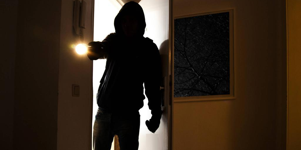 Furt pe strada Gării din Baia Mare; Prejudiciul cauzat a fost de aproximativ 30.000 lei