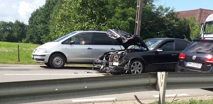 Accident în Lăpușel (GALERIE FOTO)