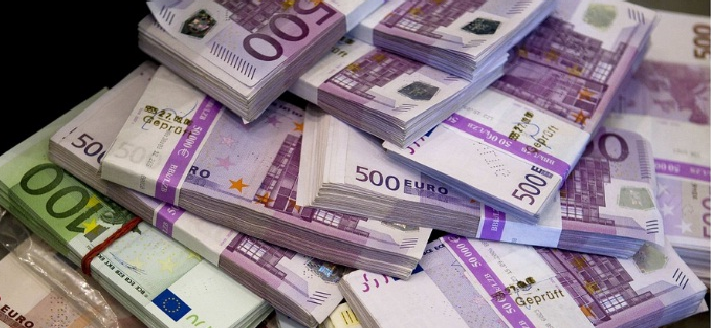 Un polițist de frontieră din Maramureș a refuzat o mită de 80.000 de euro