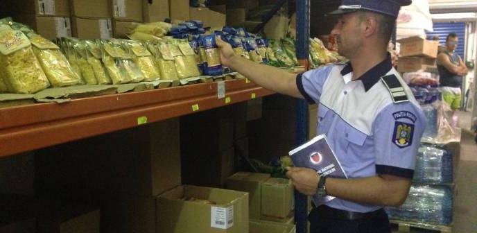 Comercianți controlați și amendați