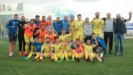 Minerul Baia Mare a promovat în liga a 3-a, după un retur cu două goluri, două penalty-uri și două cartonașe roșii (GALERIE FOTO)