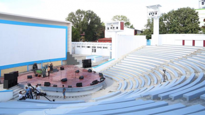 Reabilitat în totalitate, Teatrul de vară din Costinești a fost redeschis oficial