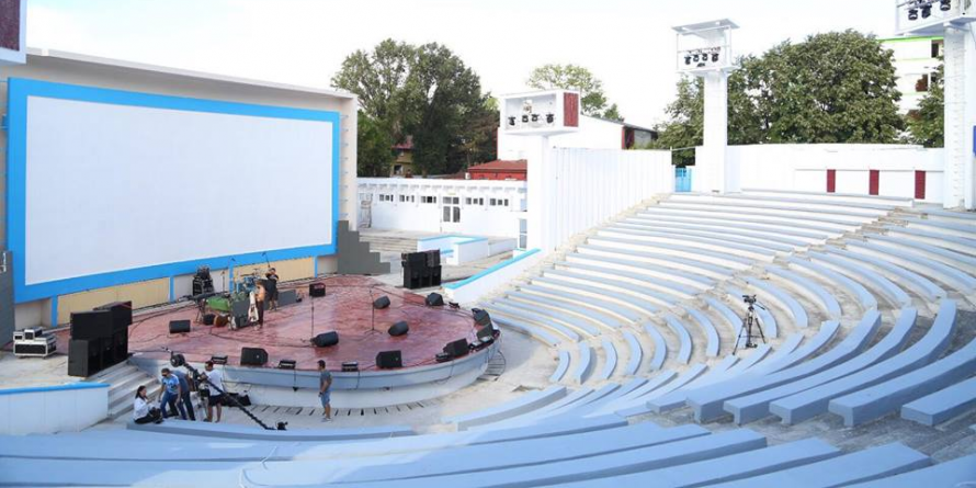 Reabilitat în totalitate, Teatrul de vară din Costinești a fost redeschis oficial