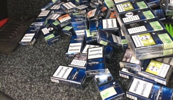 Un depozit clandestin de țigări a fost depistat în Baia Mare