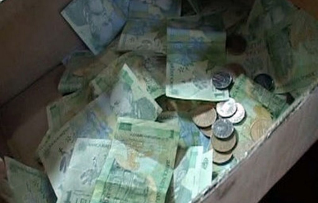 Au furat bani din zeci de biserici și mănăstiri
