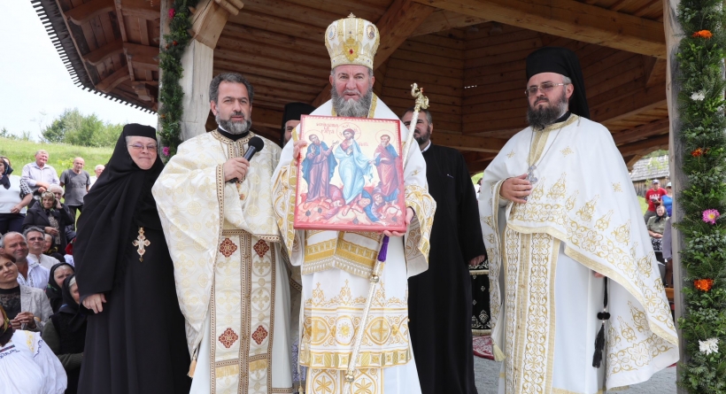 ”Fiecare om este o lumină, însă lumina diferă” (GALERIE FOTO)