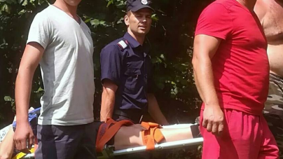 Turist mușcat de câine și salvat de pompieri