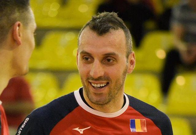 ”Haț, și i-ai închis diagonala” – sau de ce seamănă voleiul cu pescuitul