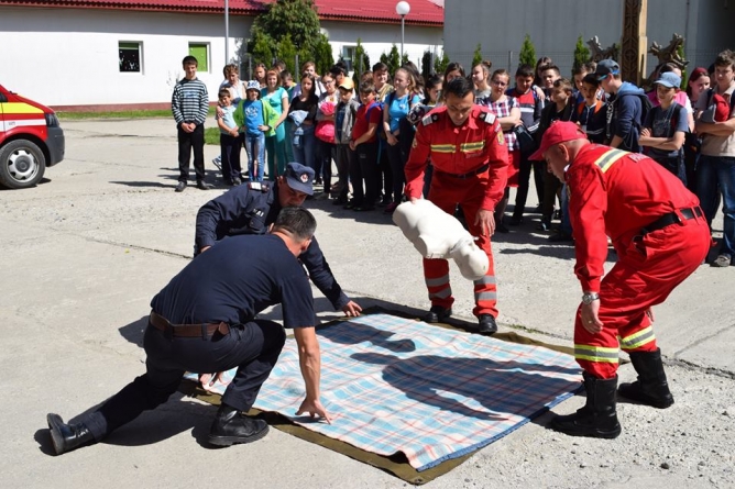 De ziua lor, pompierii  deschid porțile pentru maramureșeni (VIDEO)