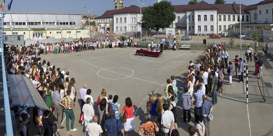 Învățăturile ministerului către fiii țării, adolescenții