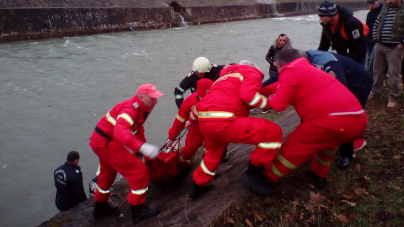 Cadavru descoperit în râul Săsar