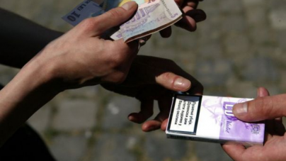 Acțiunile continuă în Piața Izvoare: Un bărbat din Satulung a fost descoperit cu țigări de contrabandă