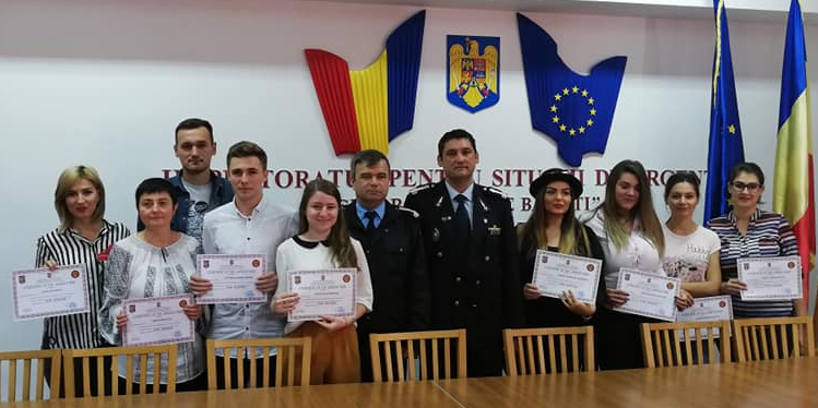 16 voluntari au făcut primul pas spre profesia de paramedic