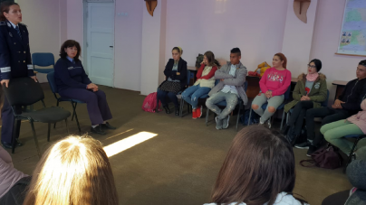 Liceenii și drumul de la ”all cool”  la alcool