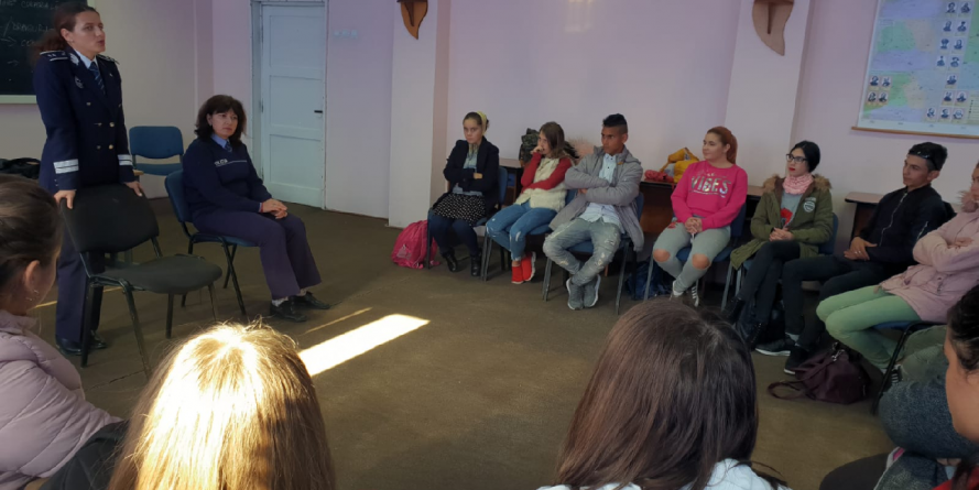 Liceenii și drumul de la ”all cool”  la alcool