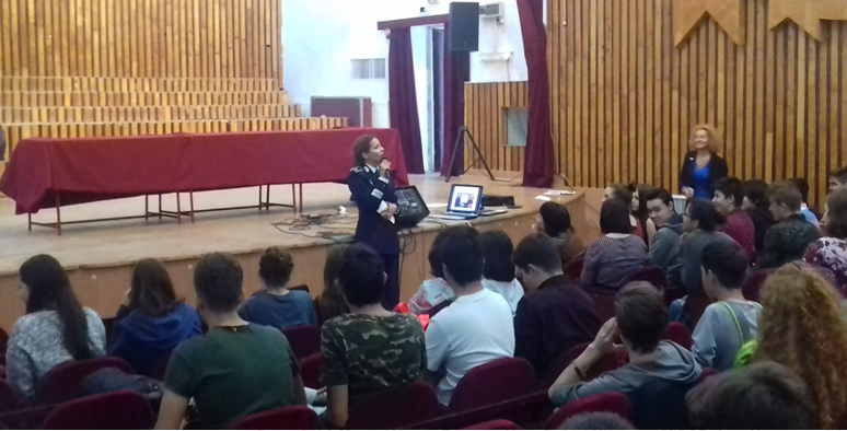 Trafic de persoane dezvăluit la Colegiul de Arte Baia Mare