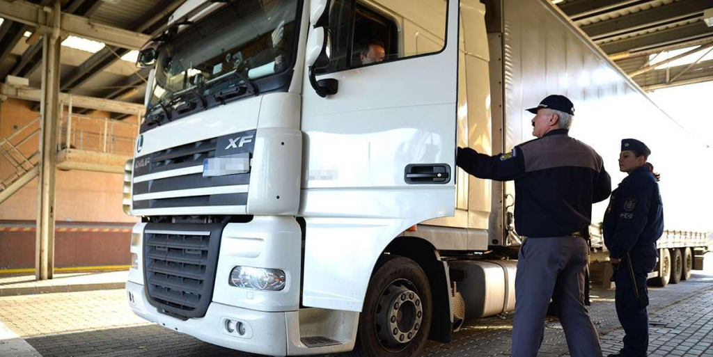 Restricţii de trafic pentru automarfare pe teritoriul Ungariei