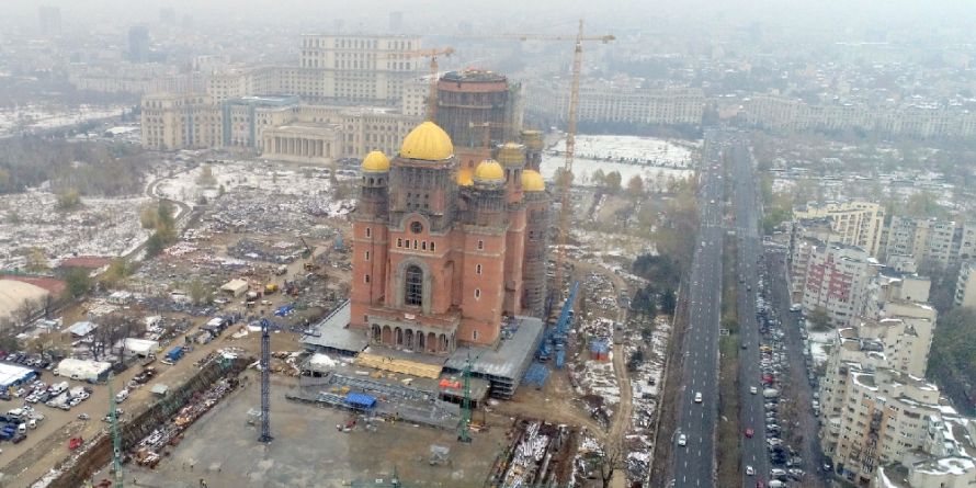 Capii Episcopiei Maramureșului și Sătmarului, vor sluji în soborul de ierarhi de la sfințirea Catedralei Naționale