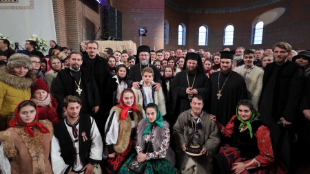 10 autocare cu maramureșeni au fost la sfinţirea Catedralei Naţionale