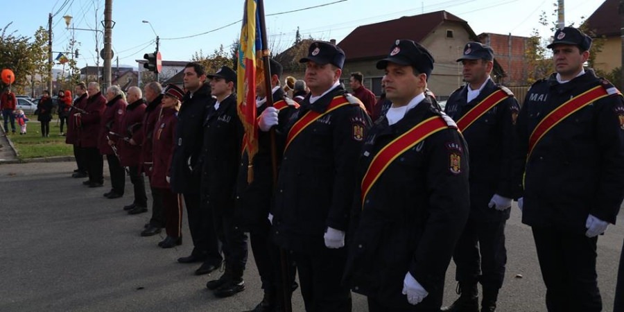 Patru pompieri militari au fost avansați în grad înainte de termen