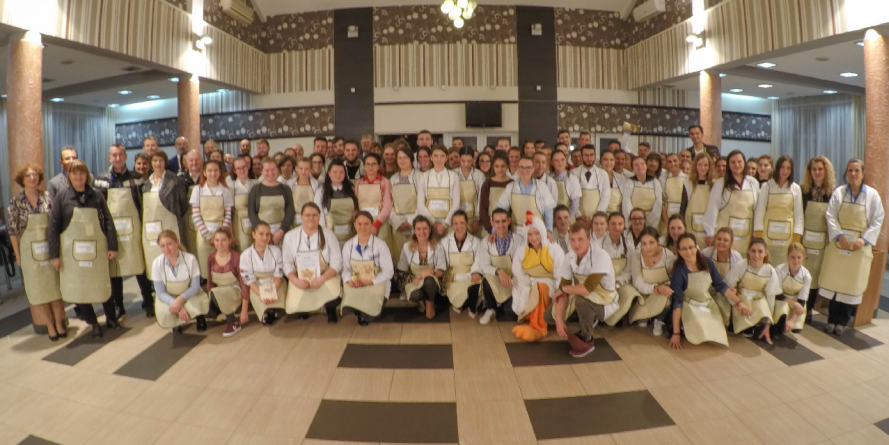 La concursul culinar ”Costa”, străinii au apreciat cel mai mult ”dulceața de lapte” maramureșeană