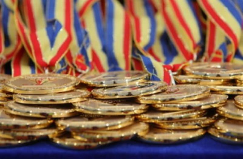 Stimulente pentru olimpici și pentru dascălii care i-au pregătit
