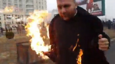 Un preot și-a dat foc în timpul sfințirii Catedralei Naționale
