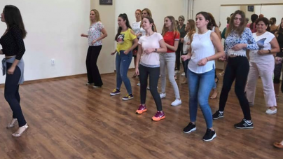 Dansul de 10 lei al zilei de duminică