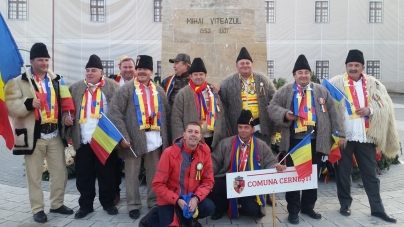 Nouă cerneşteni au plecat pe banii lor la Alba Iulia (GALERIE FOTO)