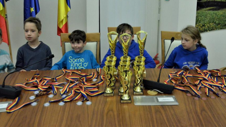 Câștigătorii concursului de șah ”Cupa Centenar”