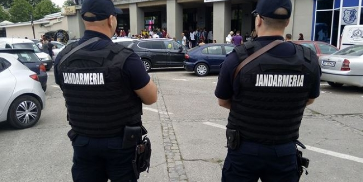Scandalagii potoliți de jandarmi