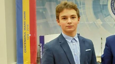 Doi elevi de la “Șincai” au fost premiați de Ministerul Educației