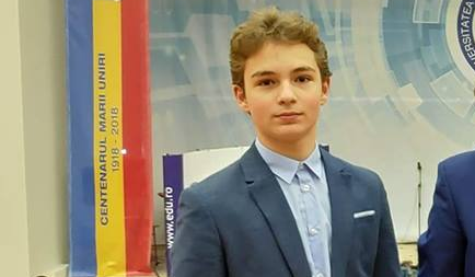 Doi elevi de la “Șincai” au fost premiați de Ministerul Educației