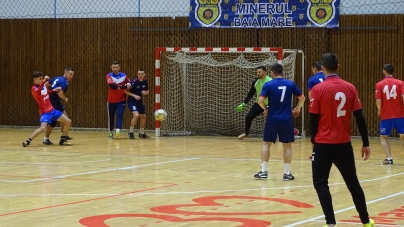 Minerul și Recea, fruntașe și la fotbal în sală – rezultatele primei zile la Cupa Minerul (GALERIE FOTO)