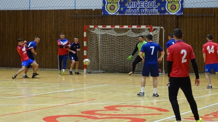 Minerul și Recea, fruntașe și la fotbal în sală – rezultatele primei zile la Cupa Minerul (GALERIE FOTO)