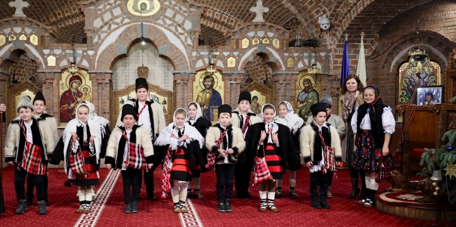 Eveniment  ”De Nașterea Domnului” la catedrala episcopală (GALERIE FOTO)