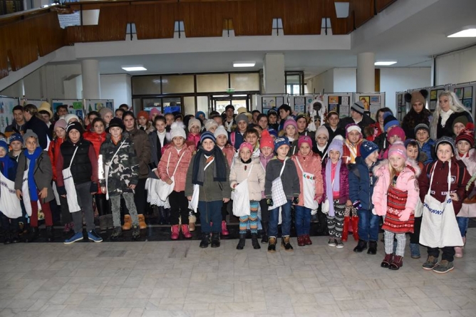 Bilanț de Crăciun: 1500 de maramureșeni au mers cu colindul la Consiliul Județean