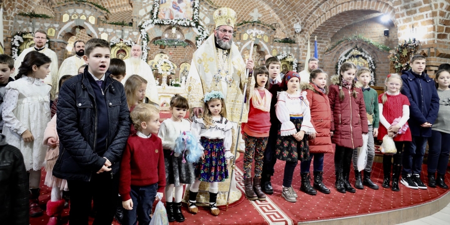 Cu un colind frumos, românii vor fi primiți în Împărăția Cerurilor – sugerează PS Părinte Iustin