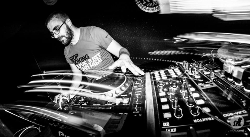 Clubbing în ajun de Crăciun