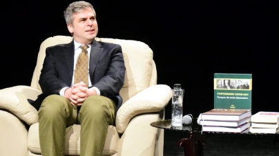 Redactorul-şef al revistei „Convorbiri literare” din Iaşi conferențiază în Baia Mare