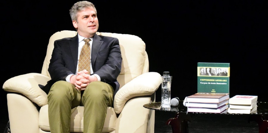 Redactorul-şef al revistei „Convorbiri literare” din Iaşi conferențiază în Baia Mare