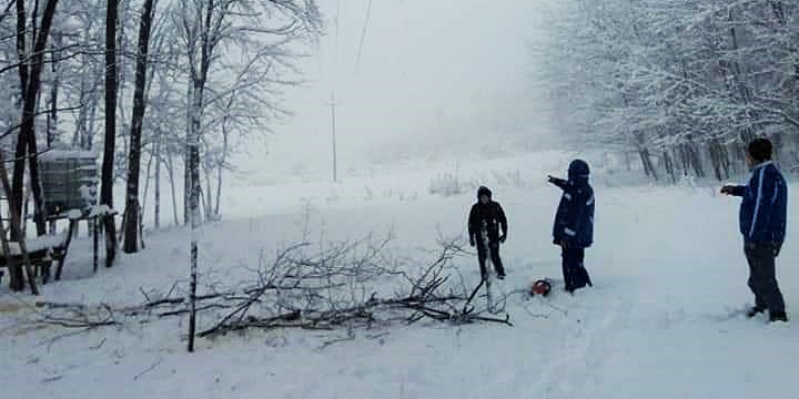 Cursuri suspendate mâine la școlile din cinci localități