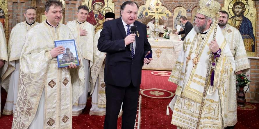 Rectorul UTC Cluj-Napoca a primit „Crucea Voievodală Maramureşeană” chiar de ziua numelui său (GALERIE FOTO)