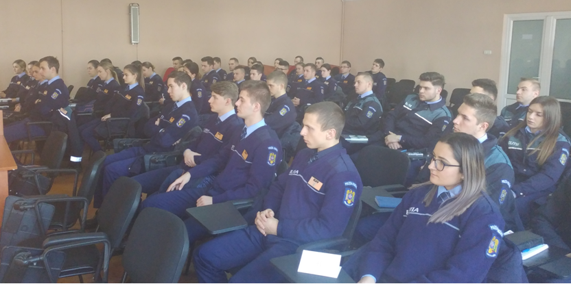 Elevi ai şcolilor de poliţie fac practică la IPJ Maramureş până în 13 mai